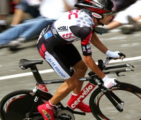 开云足球直播-特奥连续得分撕裂防线，那不勒斯风格如何让比利时足球陷入沉思？