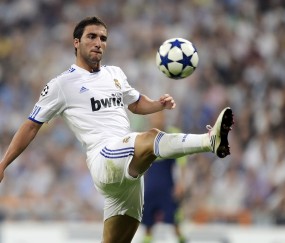 开云体育视频直播-范弗利特抢七封神夜，评分拉满背后的孤胆与救赎