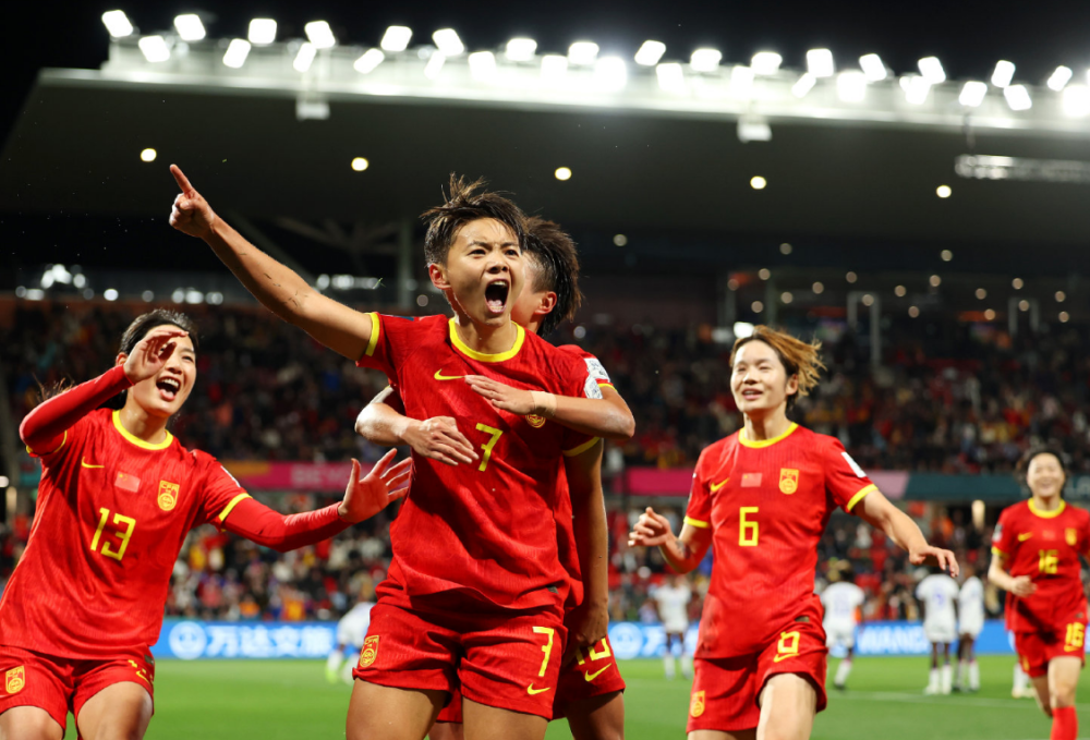 英格兰队翻盘韩国队,梁靖崑关键制胜 英格兰队翻盘韩国队,梁靖崑关键制胜