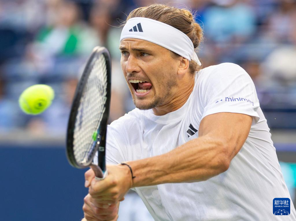 美国网球队爆冷西班牙网球队,兹维列夫制霸全场 美国网球队爆冷西班牙网球队,兹维列夫制霸全场