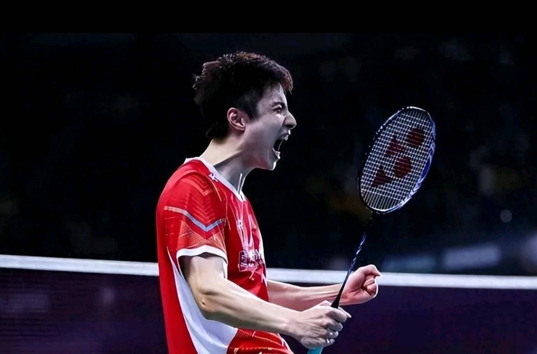 武汉羽毛球队员精准发挥,成功夺冠 武汉羽毛球队员精准发挥,成功夺冠