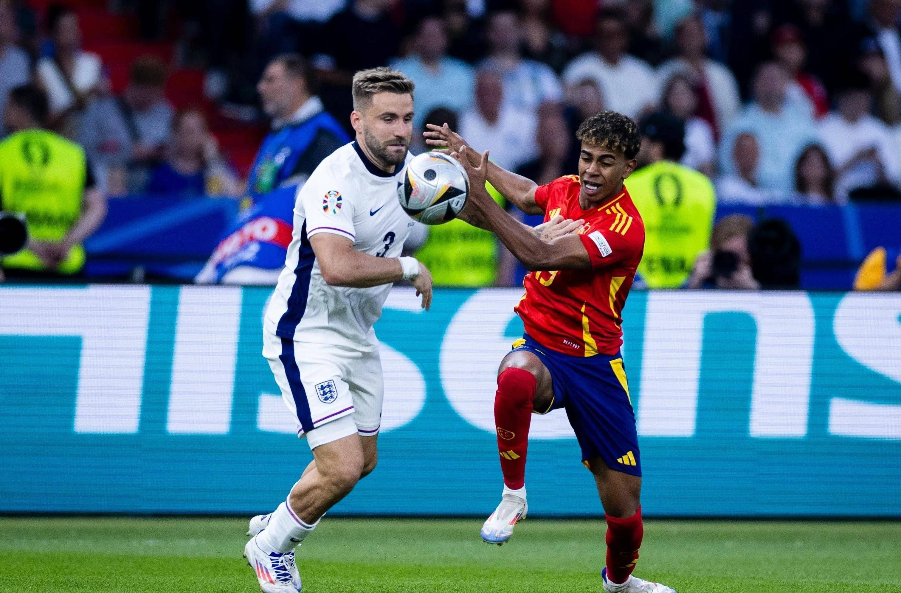 欧洲篮球锦标赛决赛上演,西班牙队夺冠 欧洲篮球锦标赛决赛上演,西班牙队夺冠