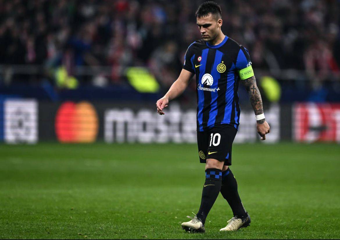 那不勒斯中场掌控比赛，打出精彩表现