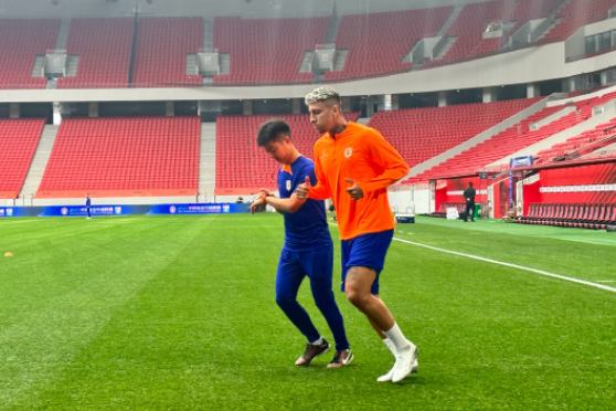 摩尔西亚队客场遭遇困难，士气低迷需全力恢复