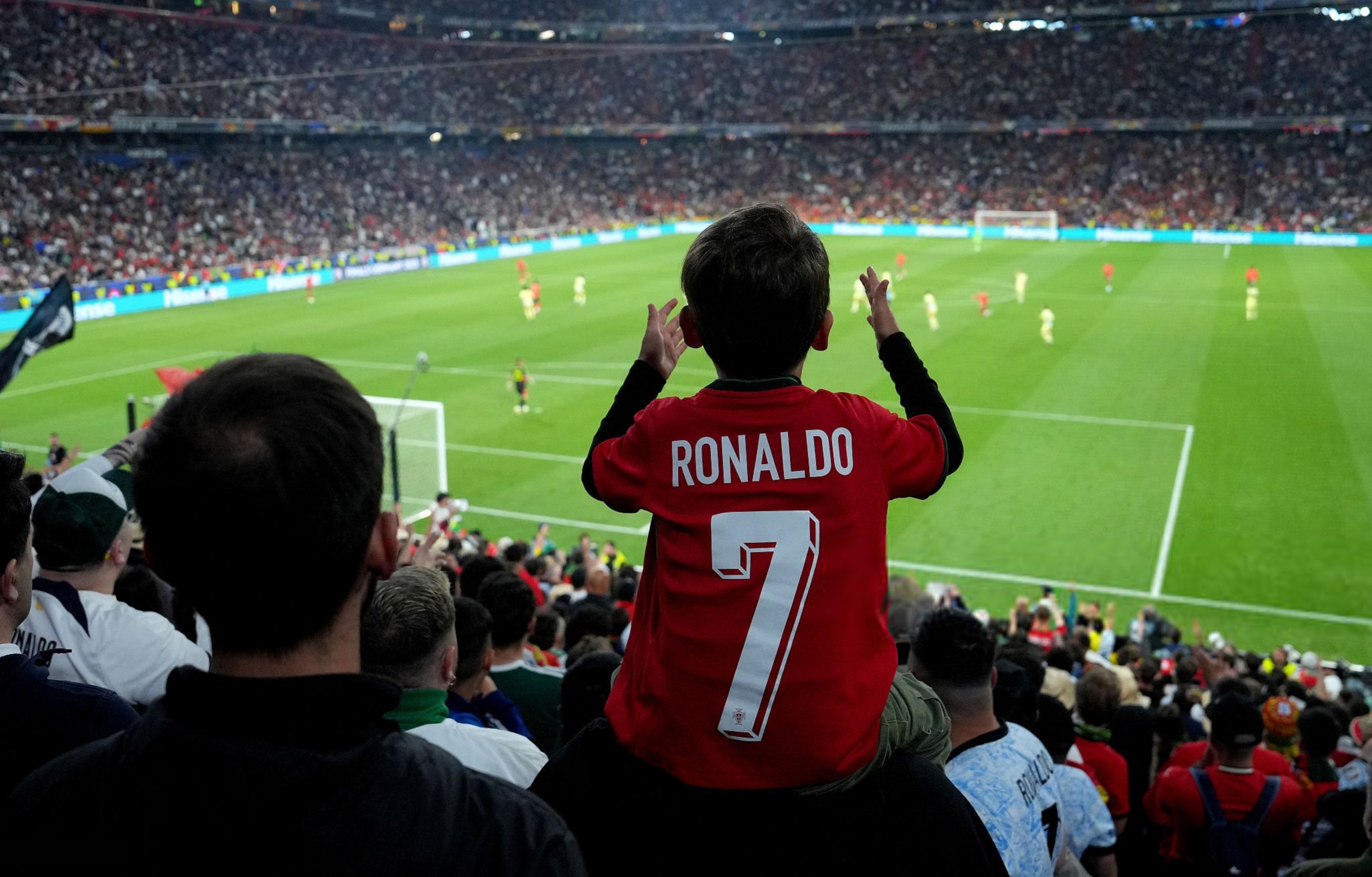 强强对话!欧国联决赛精彩纷呈,球队实力均衡 强强对话!欧国联决赛精彩纷呈,球队实力均衡