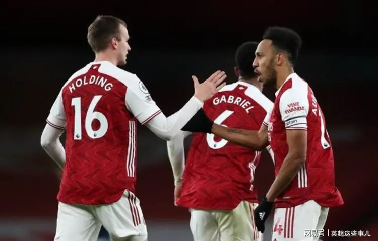 利兹联大胜西汉姆联,继续领跑积分榜 利兹联大胜西汉姆联,继续领跑积分榜