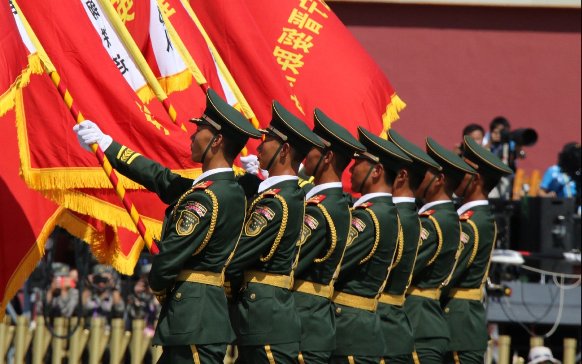 范戴克定律，舞台越大越强，奥地利单节拉开马赛的启示